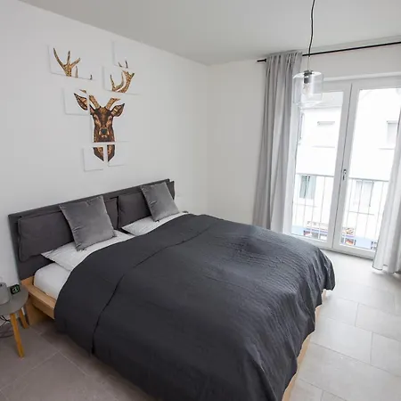 Ahr-palais * 阿尔特纳尔